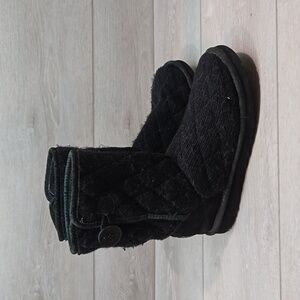 Ugg Australia Women 3176 Mountain Quilted Sweater Cardi Boots shoes sz 7
